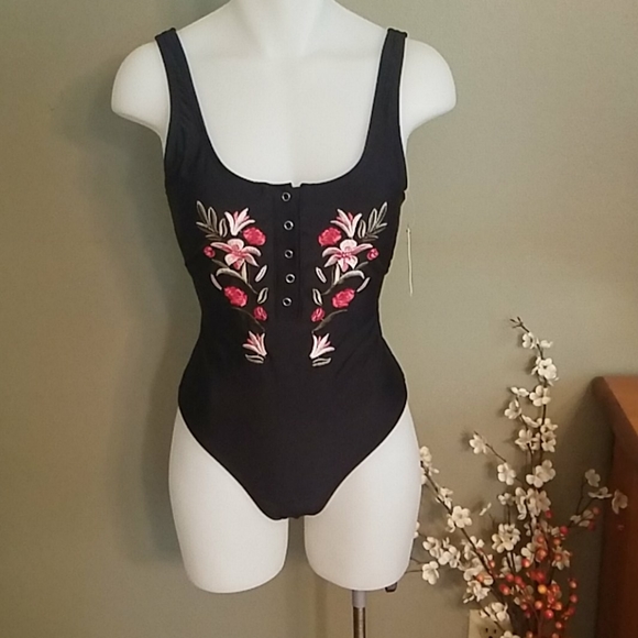 NWT Vigoss one piece bathing suit - Picture 3 of 11